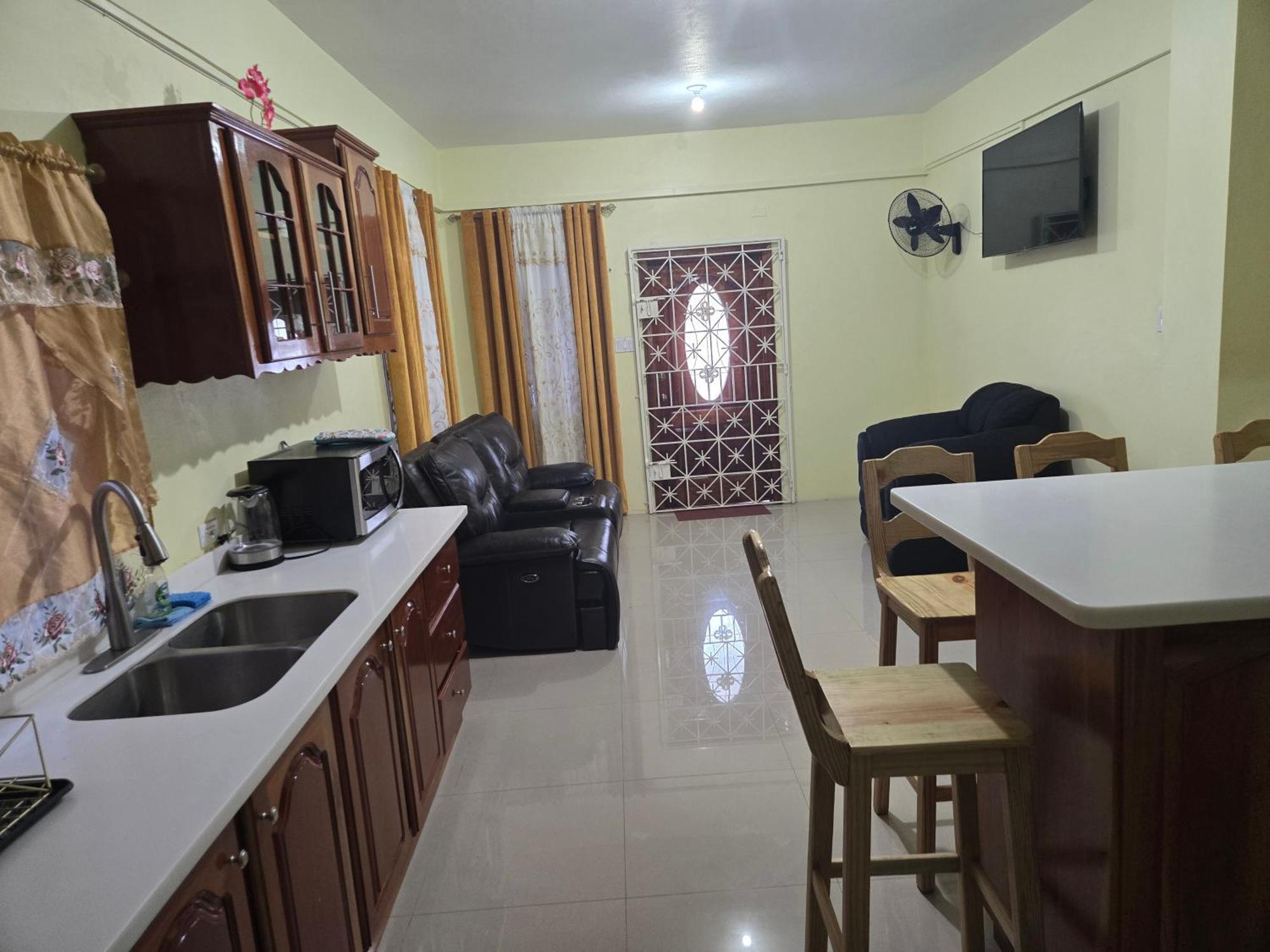 Royal Vybez Vacation Homes Spanish Town 客房 照片